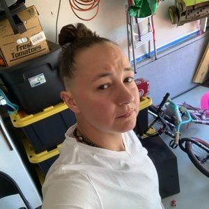 Meet your Posher, Chey